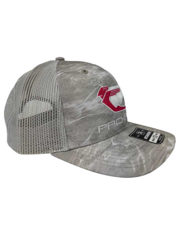 Gorra Trucker Bordada Ala Curva Logo Rosa 